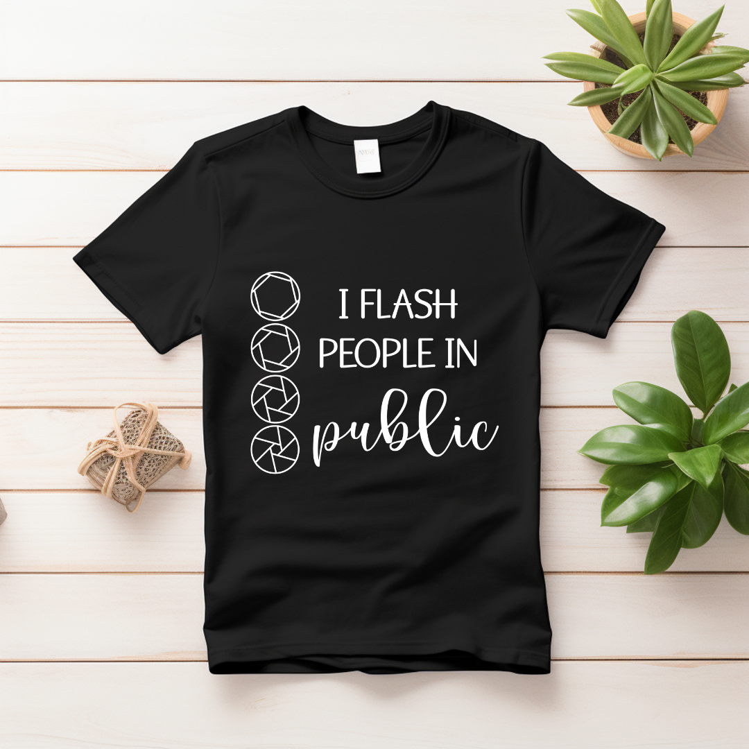I FLASH IN PUBLIC